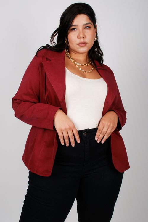 Blazer curto sarja plus size vinho