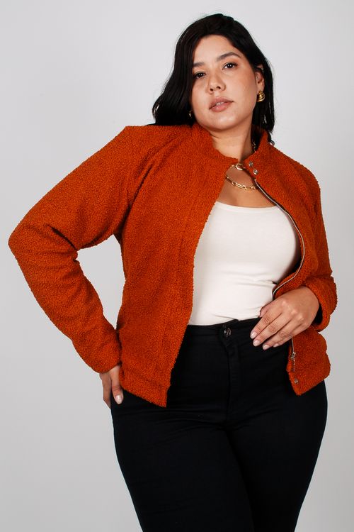 Jaqueta carneirinho plus size caramelo