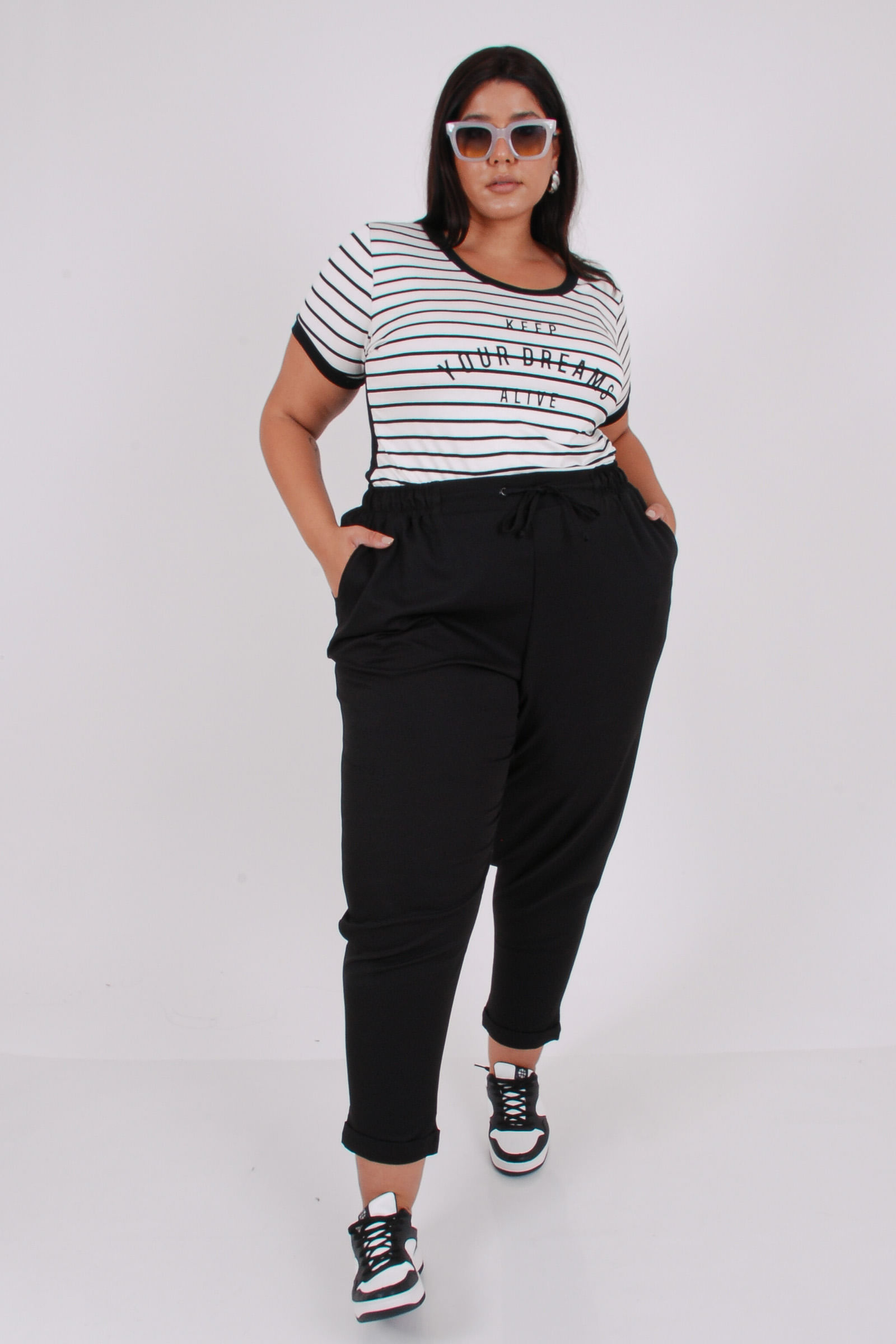 Blusa-em-malha-listrada-com-estampa-na-frente_0009_2