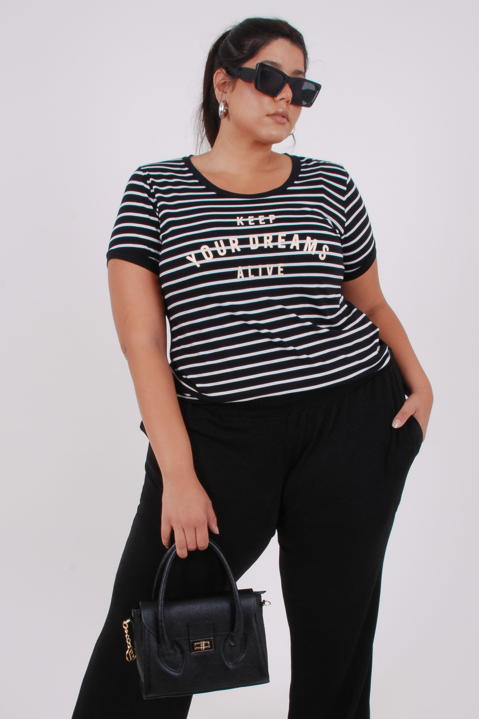 Blusa-em-malha-listrada-com-estampa-na-frente_0026_1