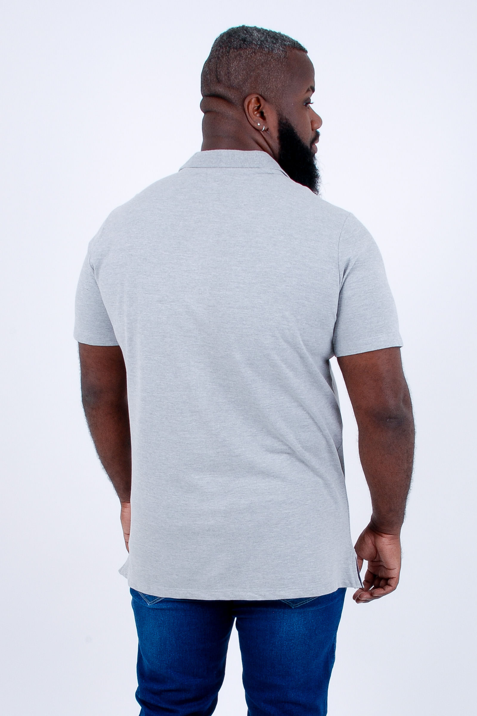 Camisa-polo-em-piquet-com-cadarco-no-bolso_0011_4