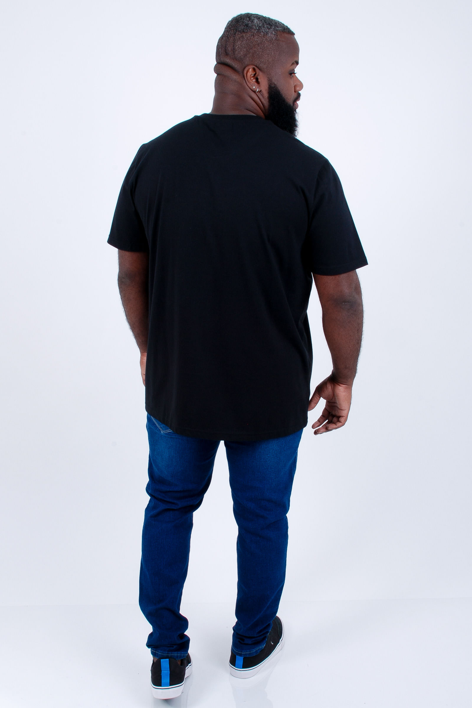Camiseta-manga-curta-meia-malha-lisa-masculina_0026_4