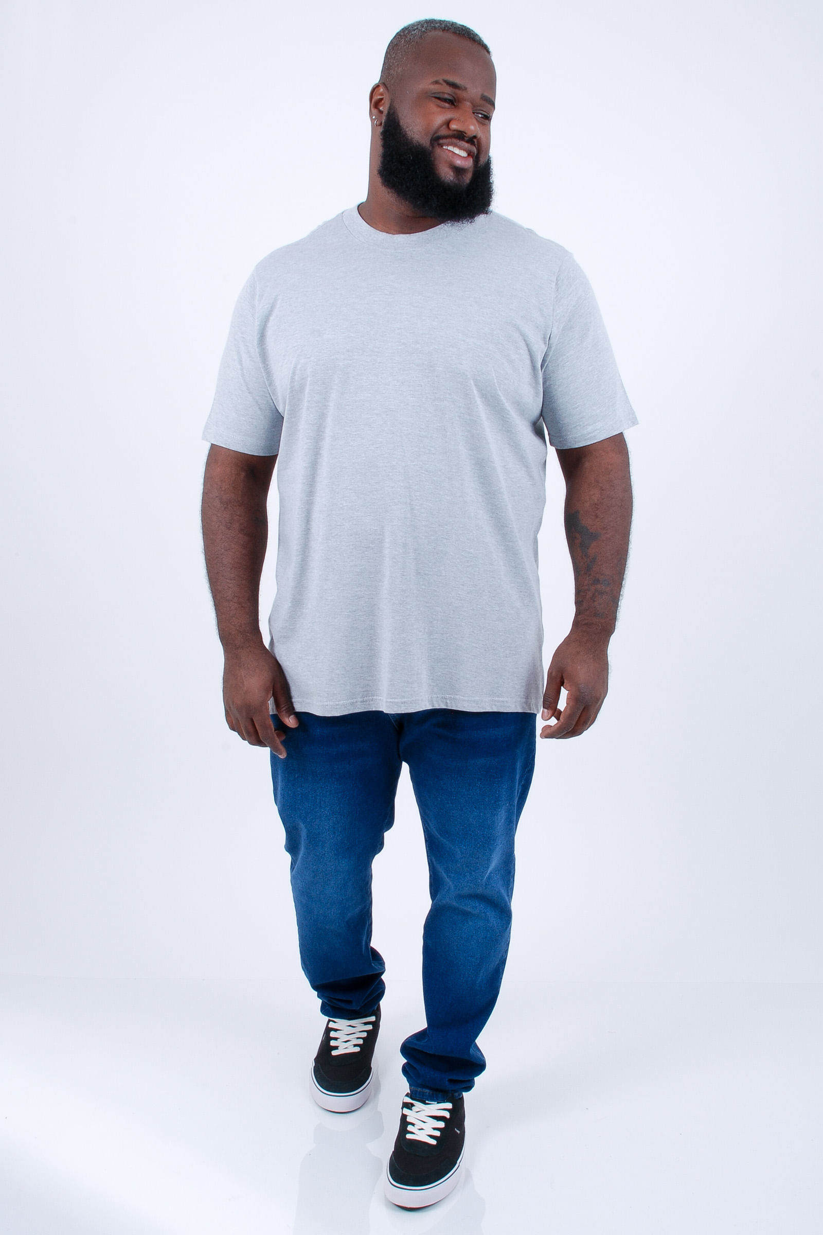 Camiseta-manga-curta-meia-malha-lisa-masculina-extra_0011_3