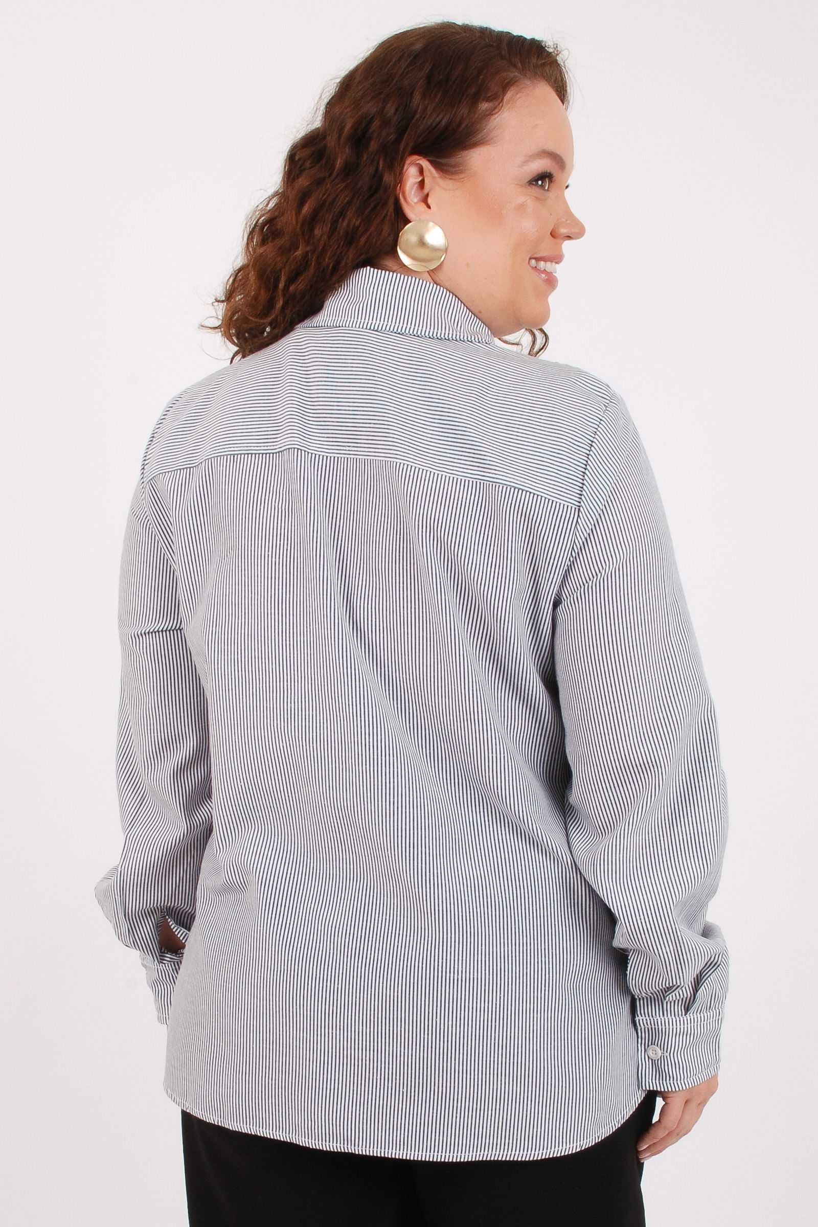 Camisa-listrada-oversized-manga-longa_0026_4