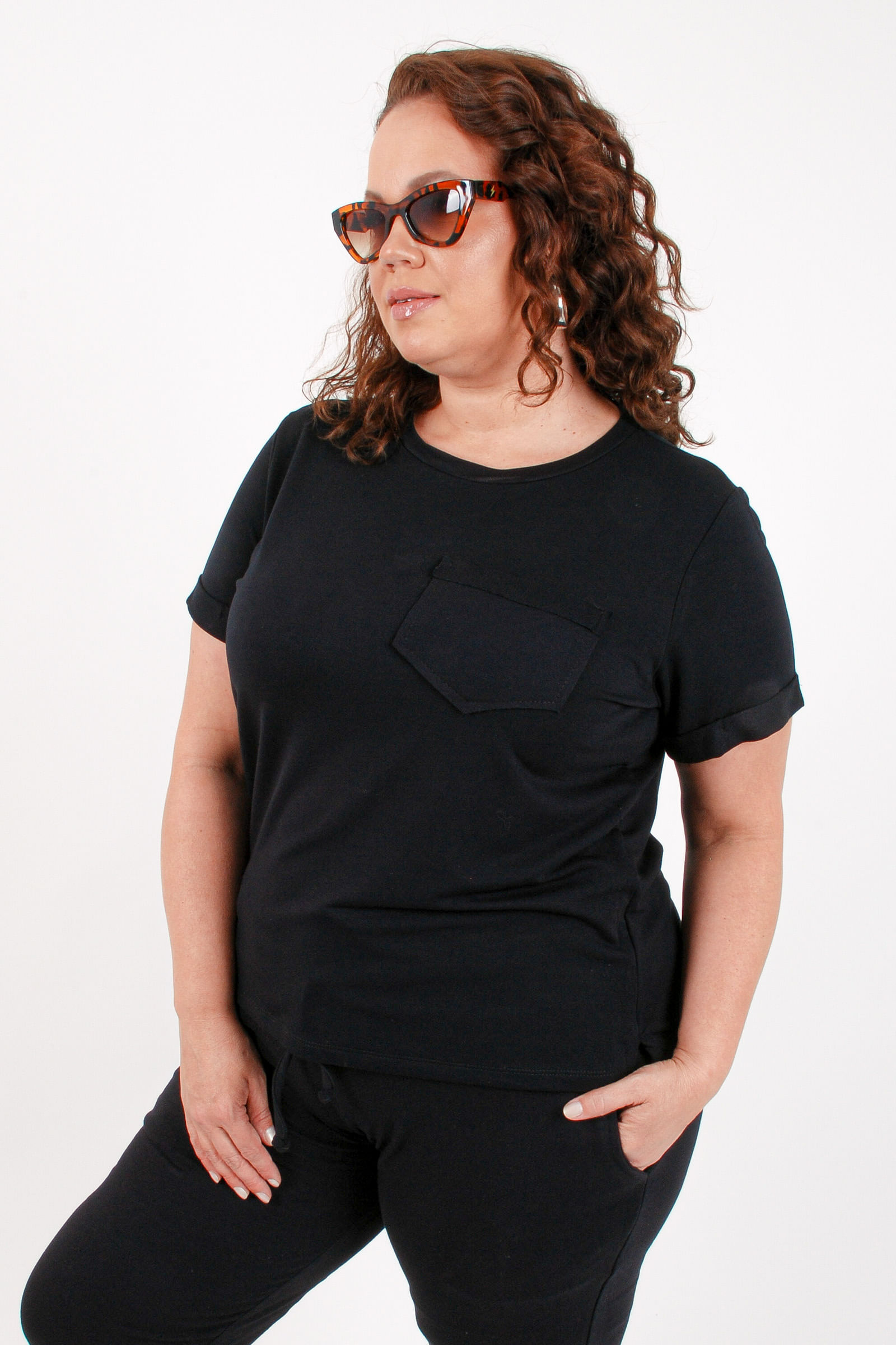 Blusa-moletinho-bolso-e-manga-curta_0026_3