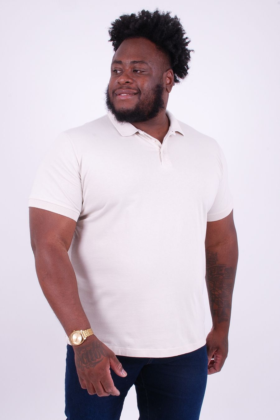 Camisa polo lisa  plus size bege