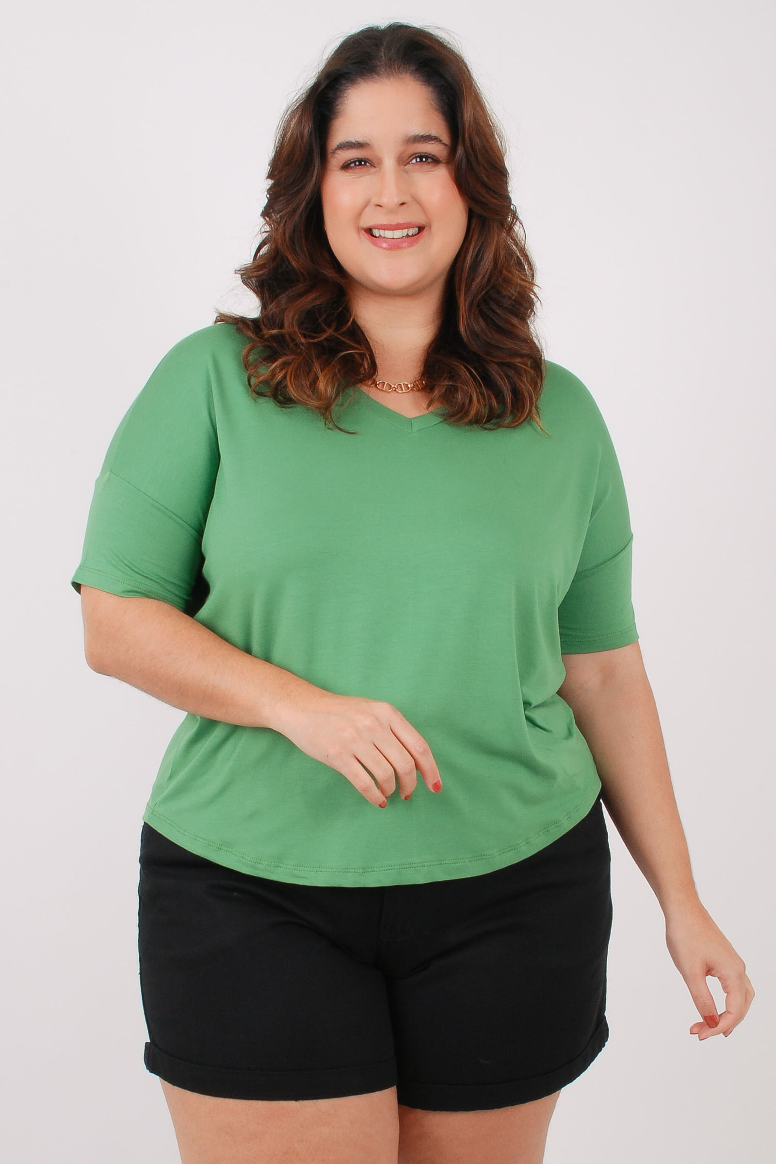Blusa-malha-lisa-cava-deslocada-e-decote-V_0032_2