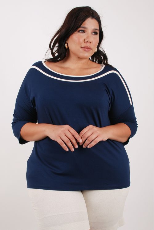 Blusa feminina vivo contrastante no decote canoa azul marinho