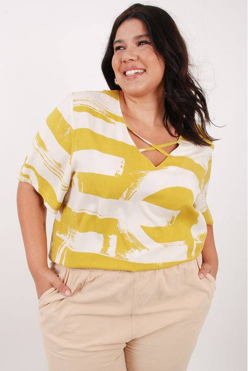 Blusa viscose estampada com manga e decote v verde