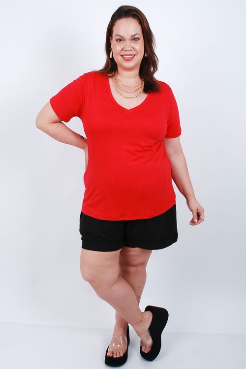 T-shirt básica decote v plus size vermelho