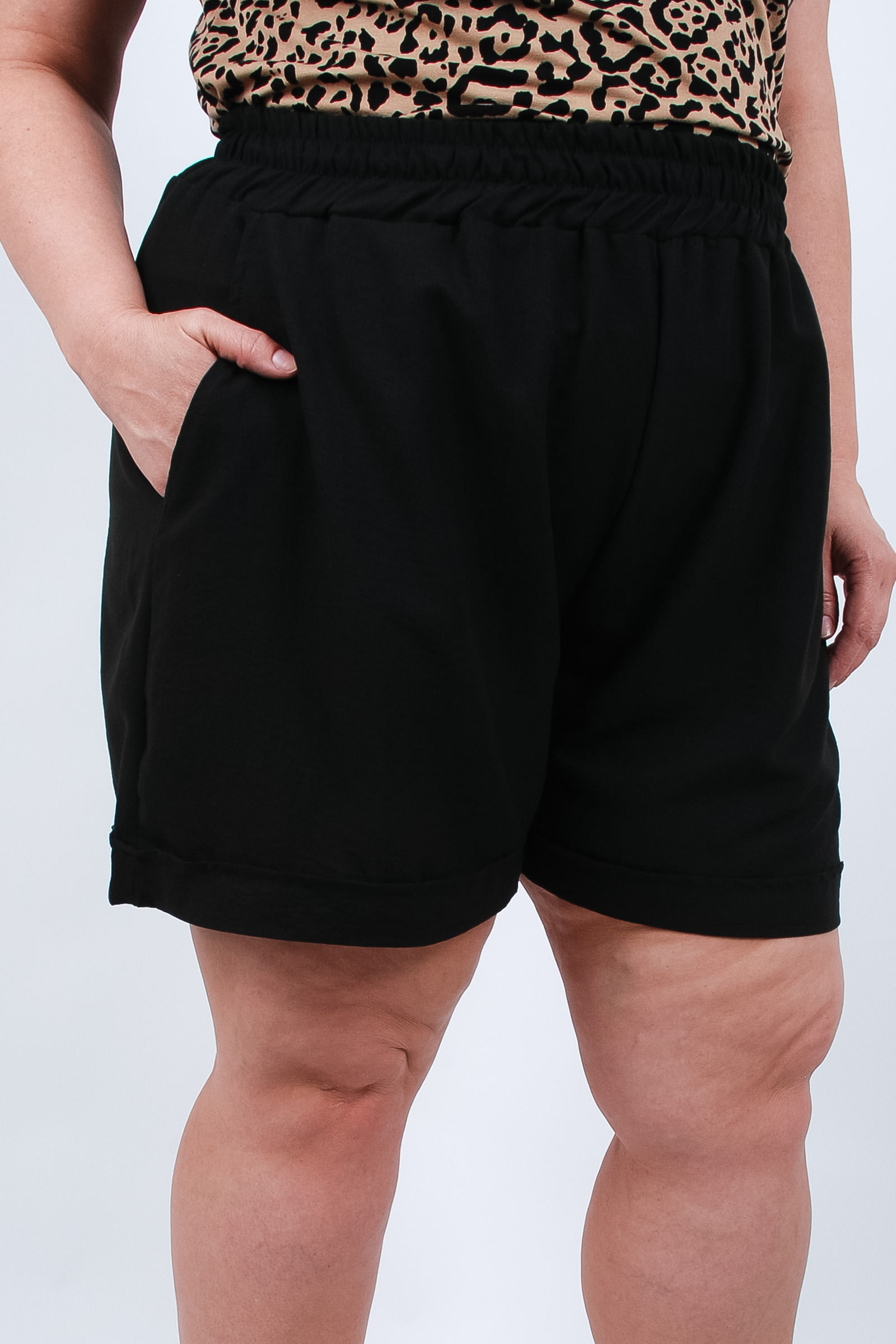 Shorts-liso-com-cos-elastico-plus-size_0026_3