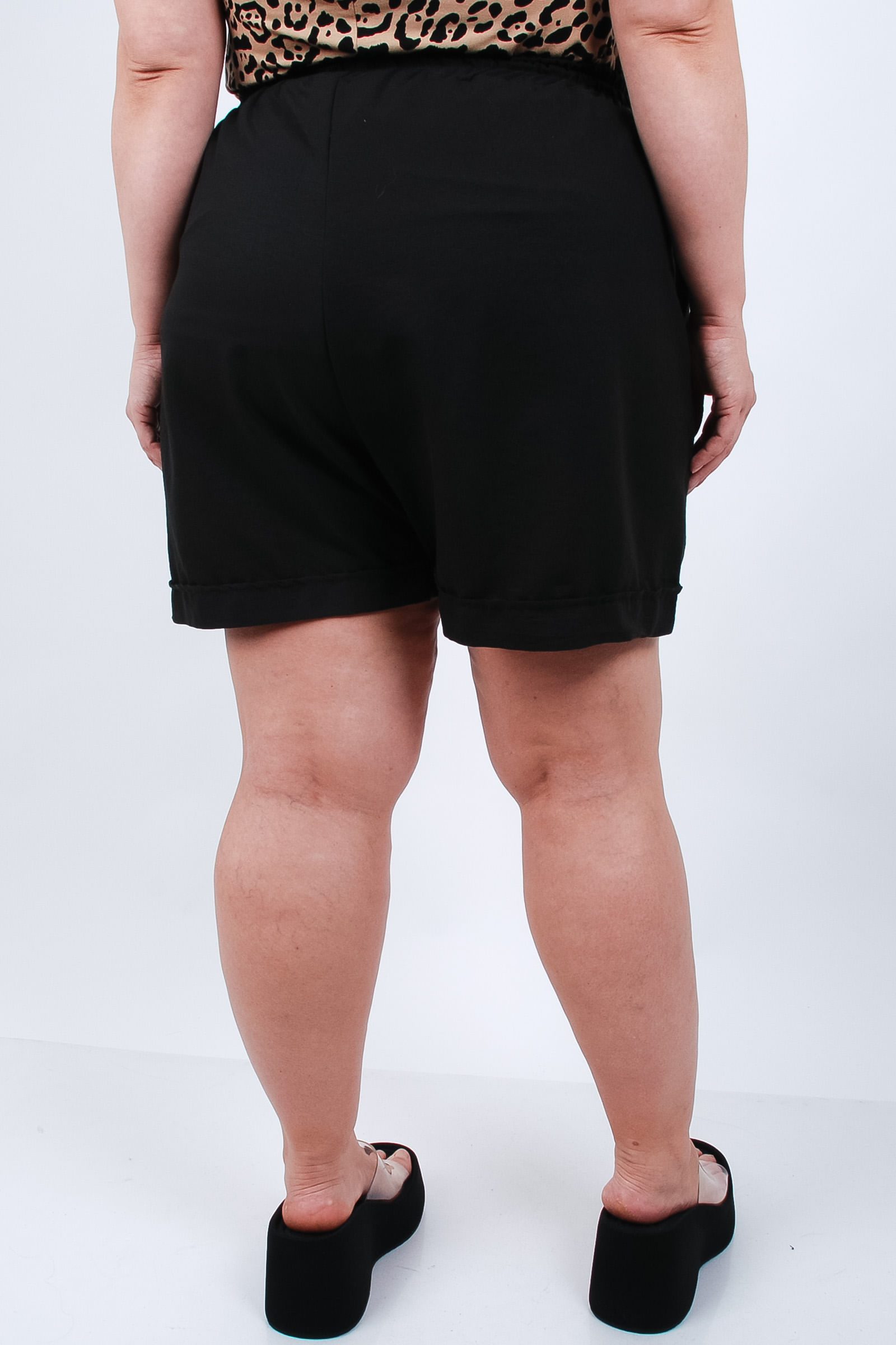 Shorts-liso-com-cos-elastico-plus-size_0026_4