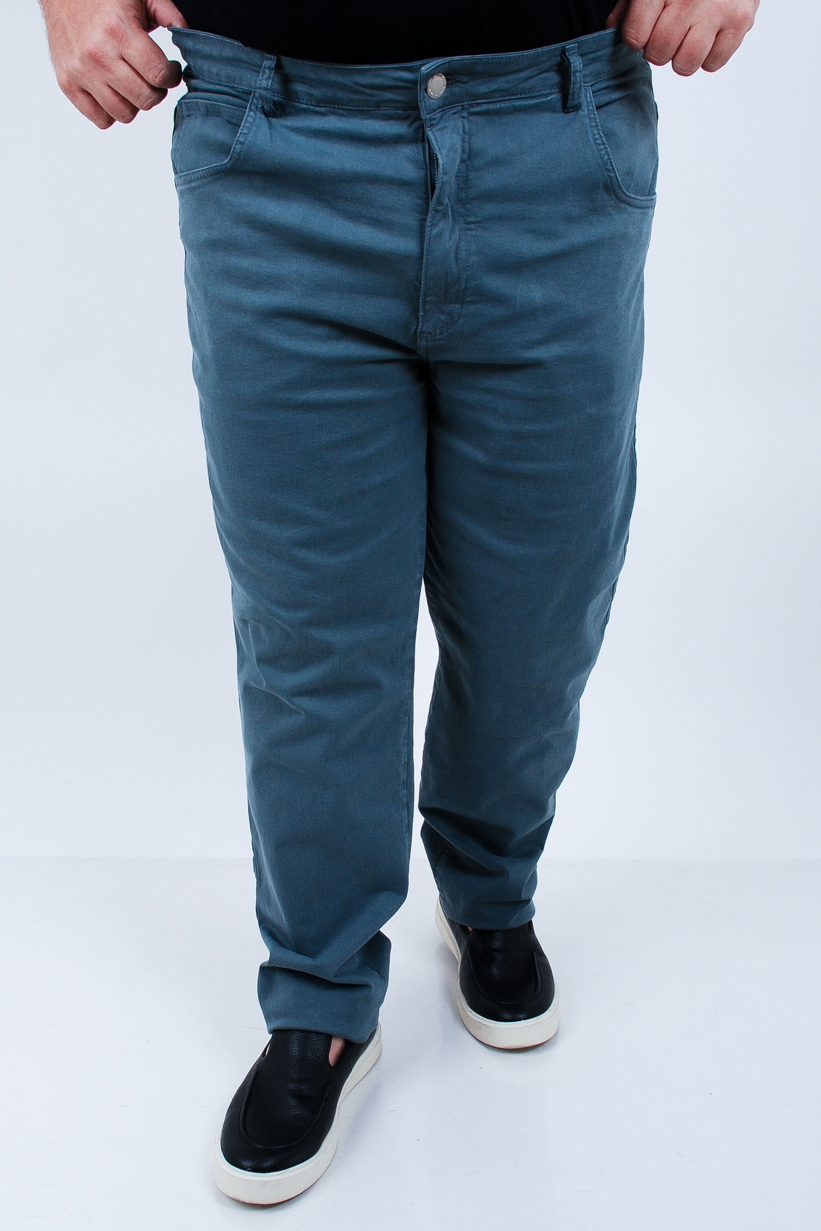 Calca-reta-de-sarja-com-elastano-plus-size_0012_3