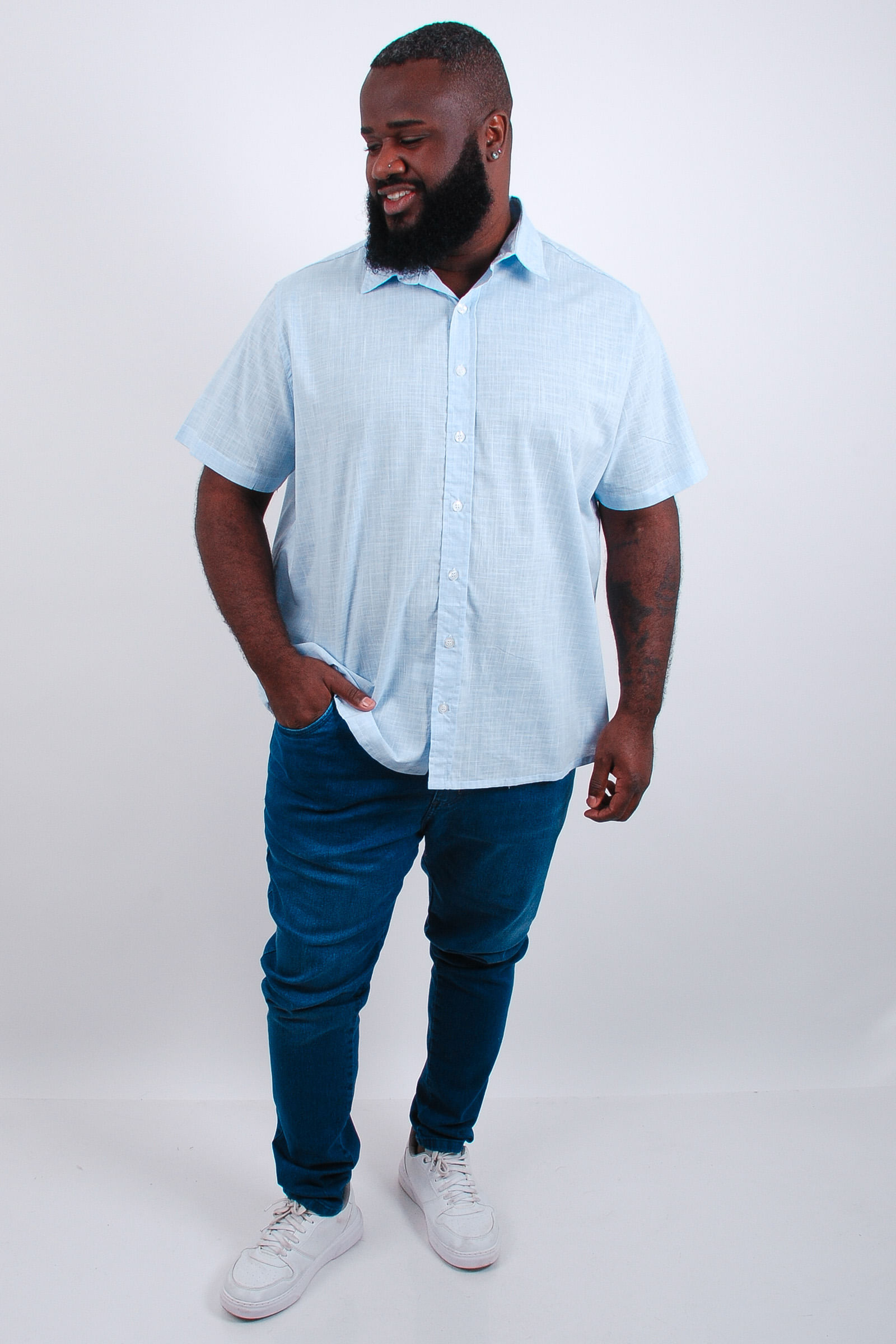 Camisa-chambray-fio-tinto-manga-curta-plus-size_0003_2