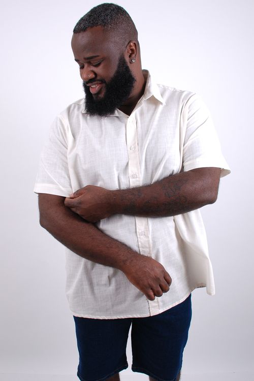 Camisa chambray fio tinto manga curta plus size bege