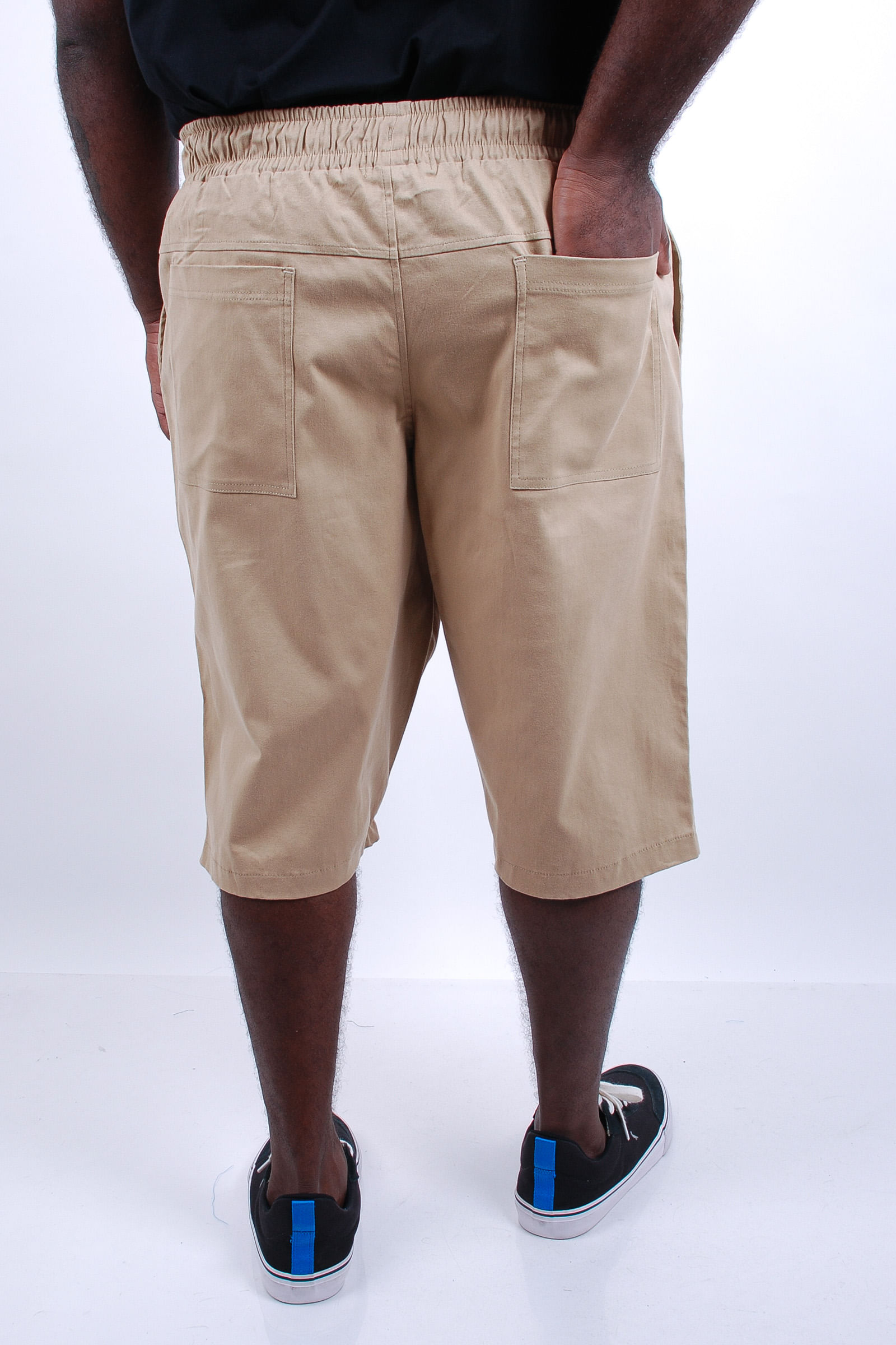 Bermuda-masculina-sarja-elastano-lisa-comprida_0037_4