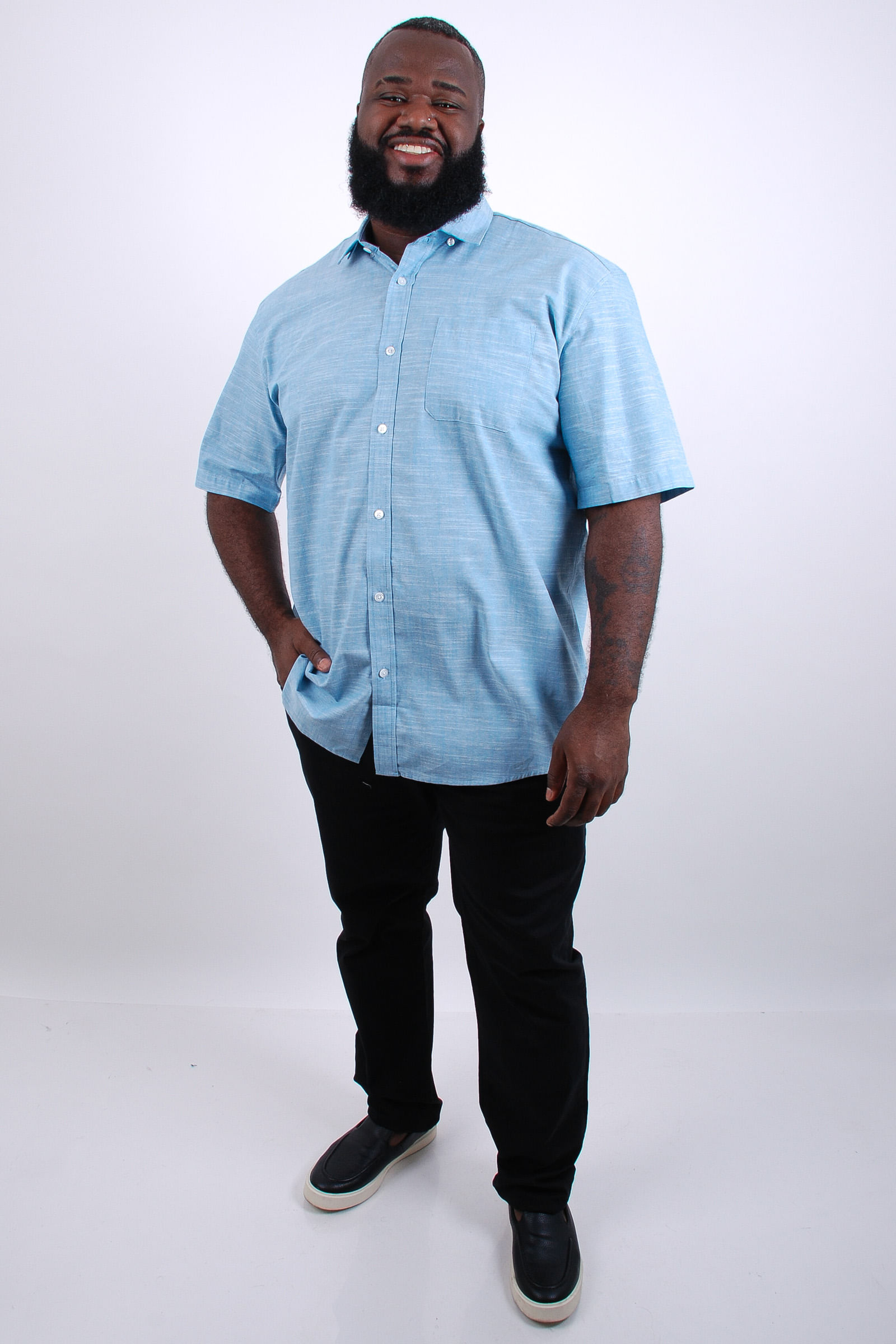 Camisa-masculina-manga-curta-cambraia-de-algodao-com-flame_0003_2