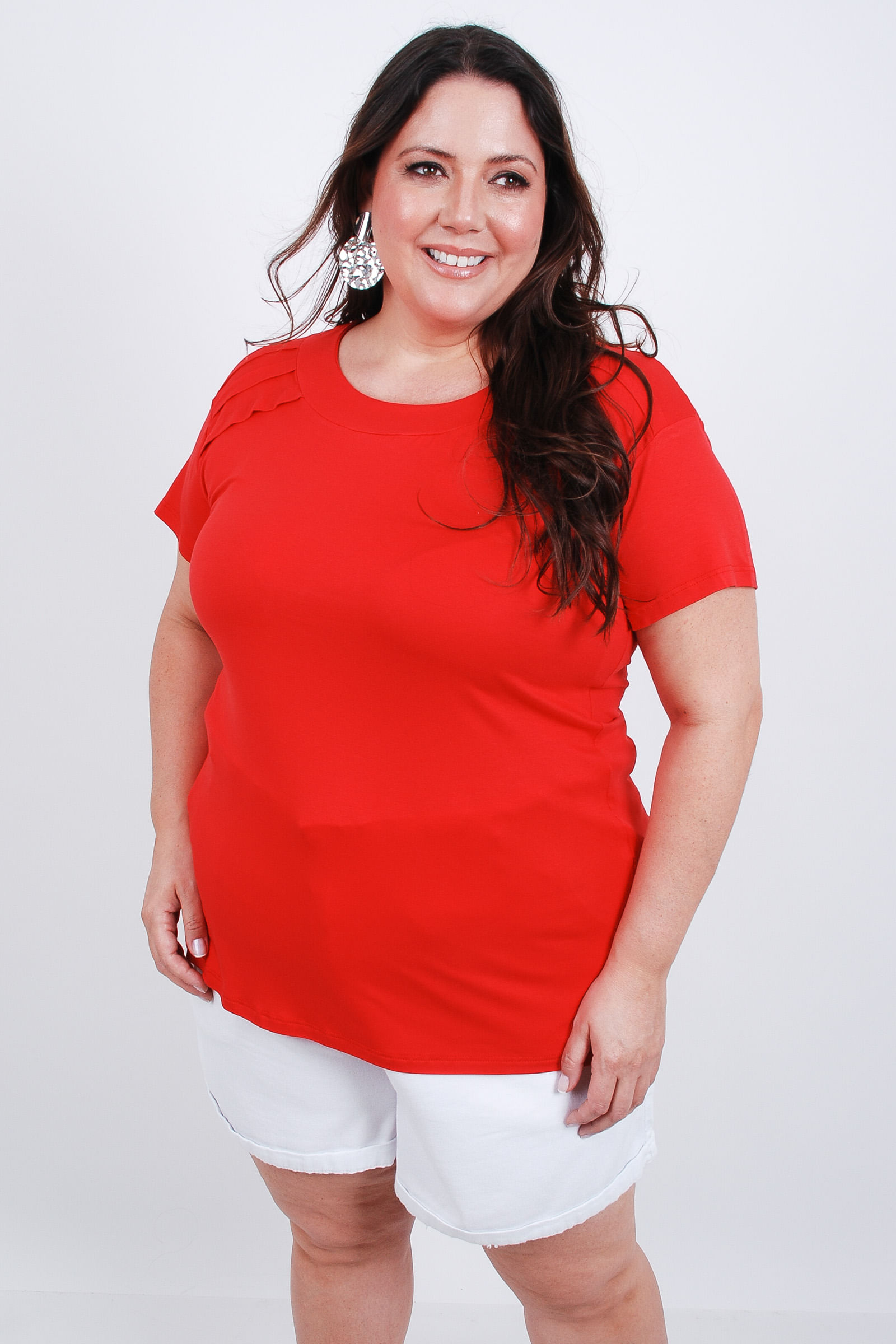 Blusa-em-malha-manga-curta-com-detalhes-no-ombro_0035_3