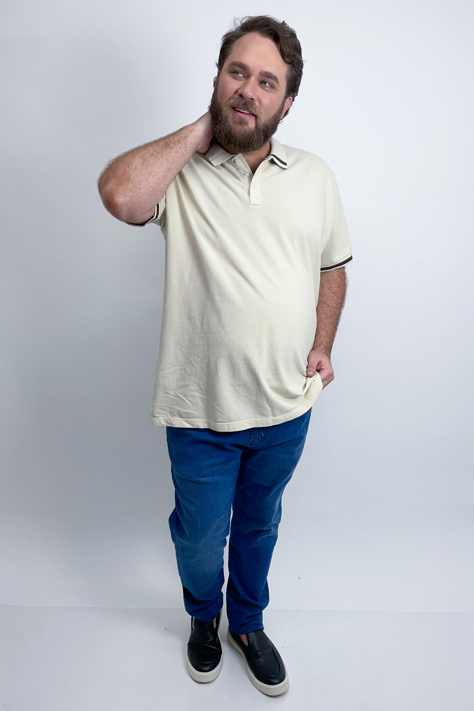 Polo-masculina-manga-curta-em-malha-piquet_9514_2