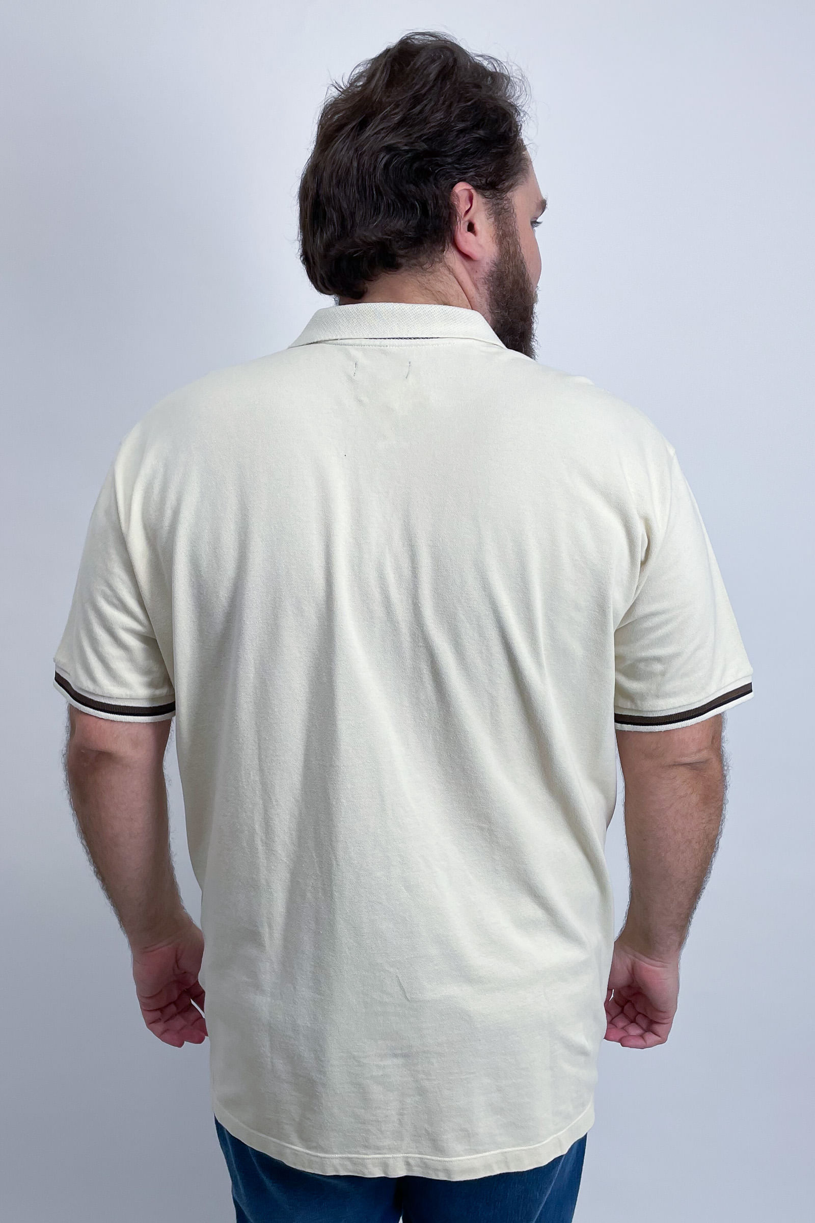 Polo-masculina-manga-curta-em-malha-piquet_9514_4