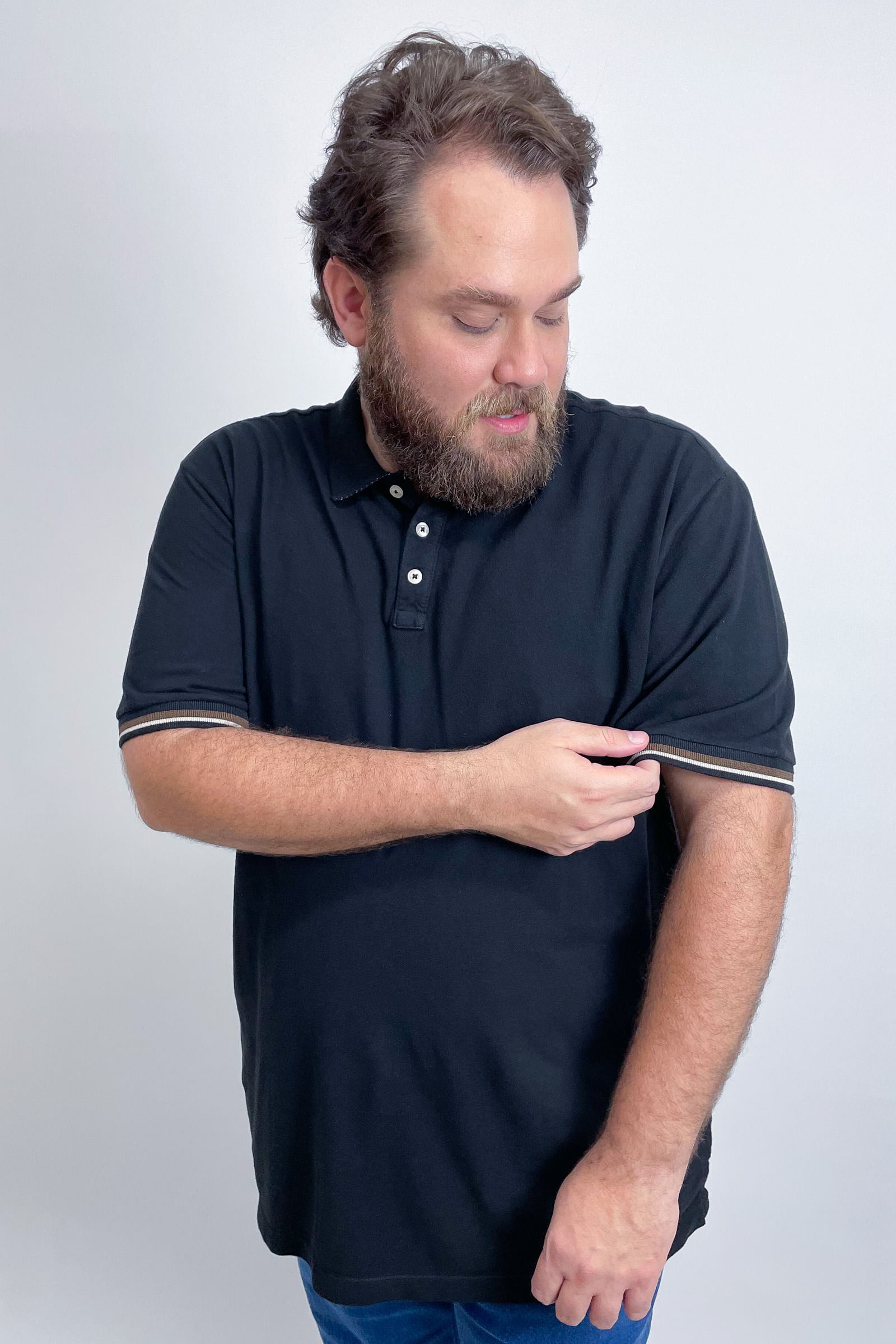 Polo-masculina-manga-curta-em-malha-piquet_0026_3