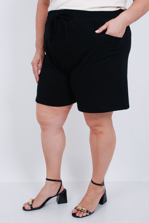 Shorts feminino em moletinho liso preto