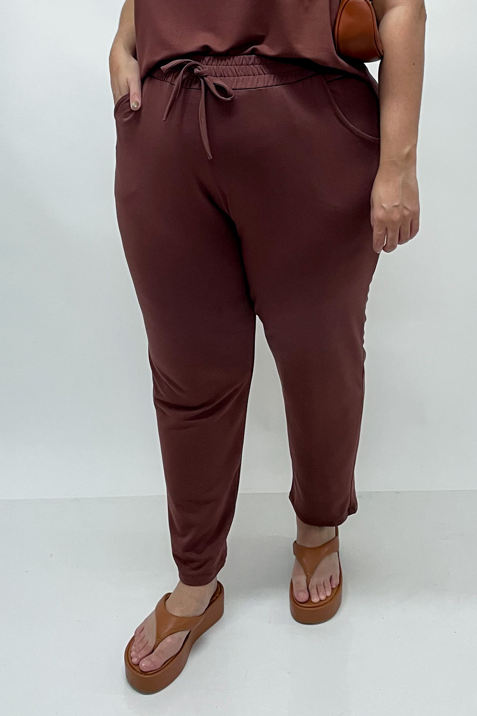 Calca-feminina-em-moletinho-plus-size_0020_1.jpg