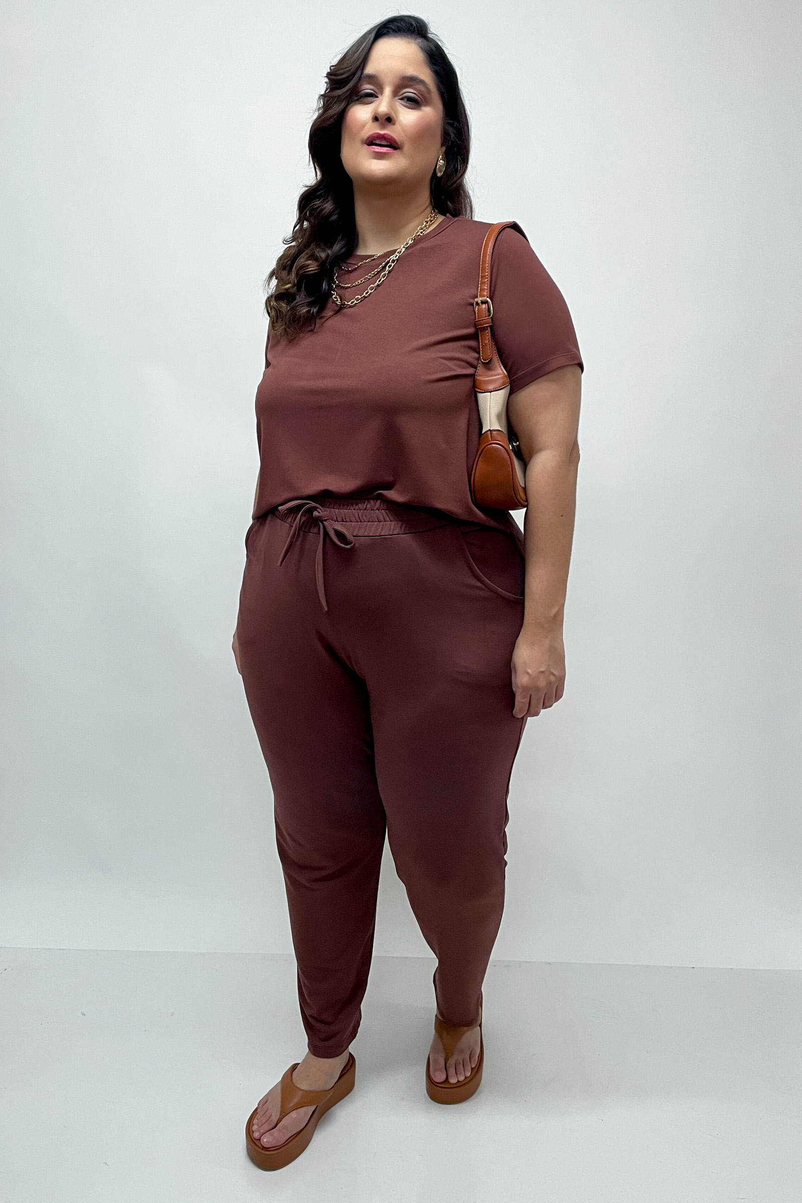 Calca-feminina-em-moletinho-plus-size_0020_3.jpg