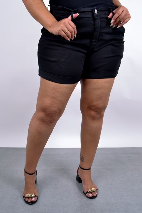 Shorts feminino sarja com elastano barra virada preto