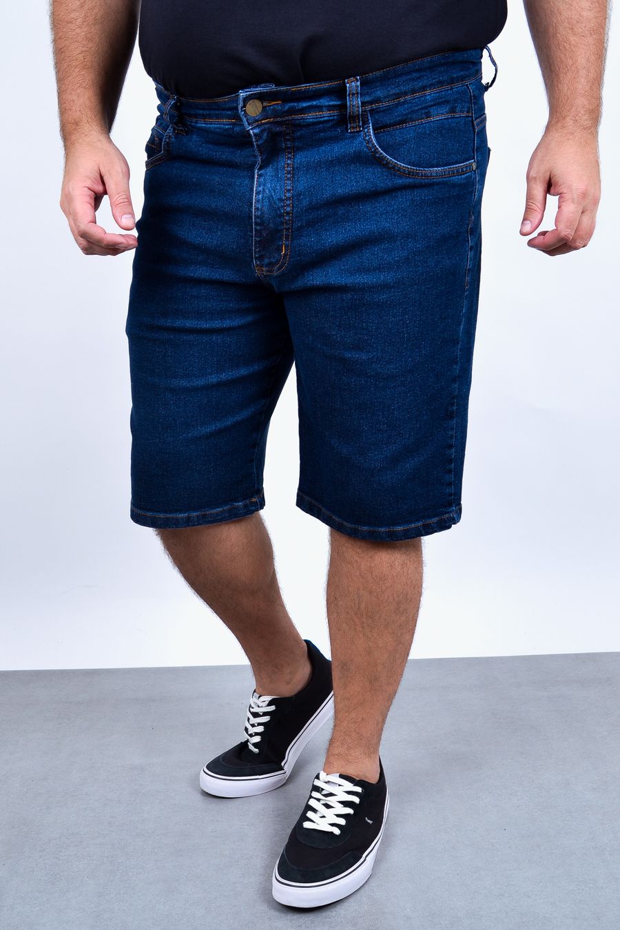 Bermuda masculina jeans com elastano azul