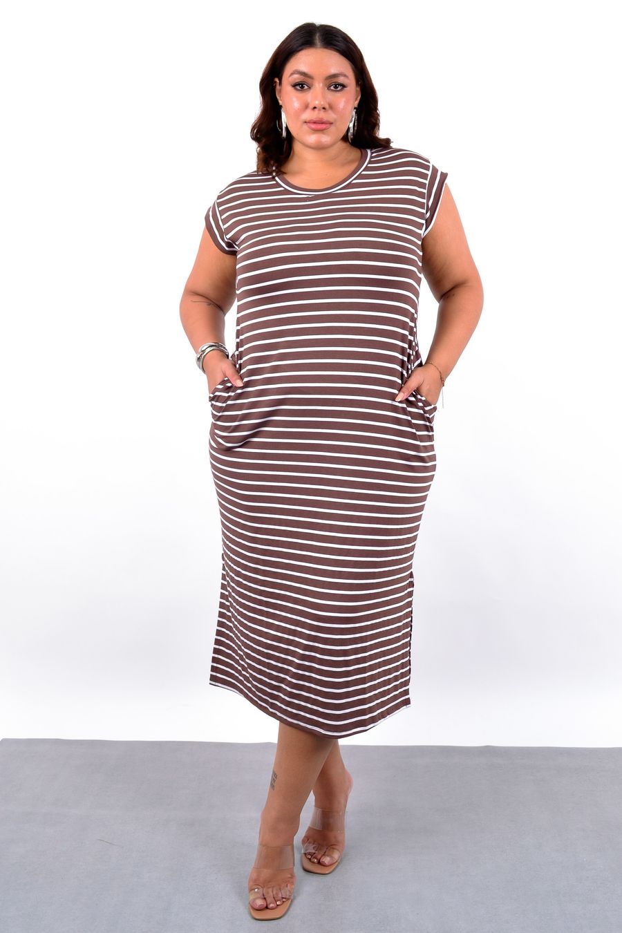 Vestido midi em malha listrada marrom