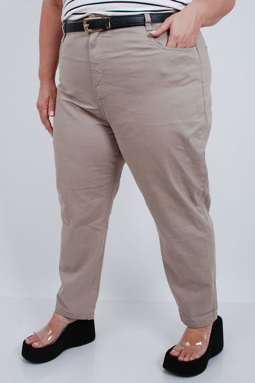 Calça capri feminina em sarja com elastano kaki