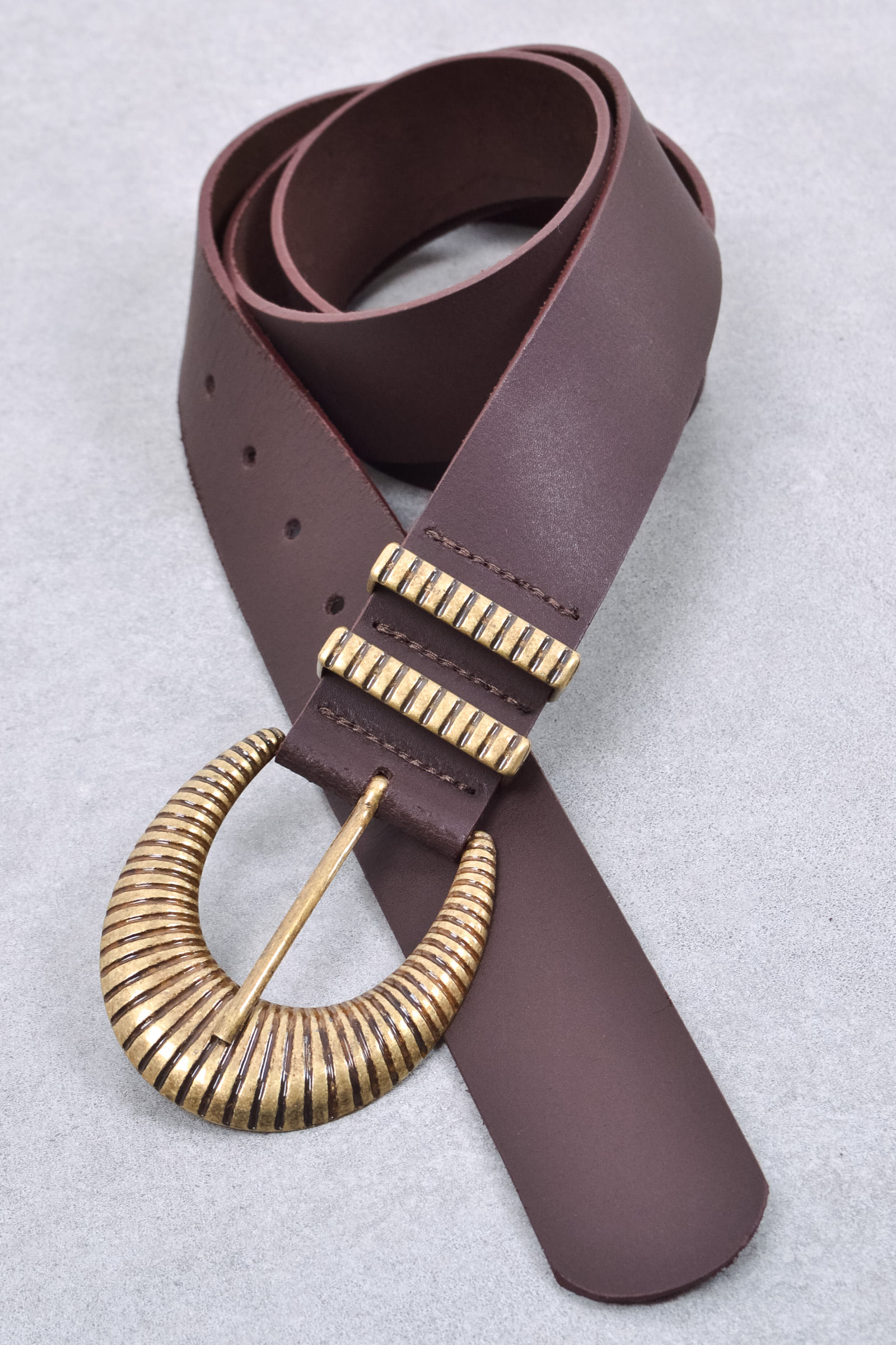 Cinto-feminino-couro-fivela-e-passante-ouro-velho_0020_3.jpg