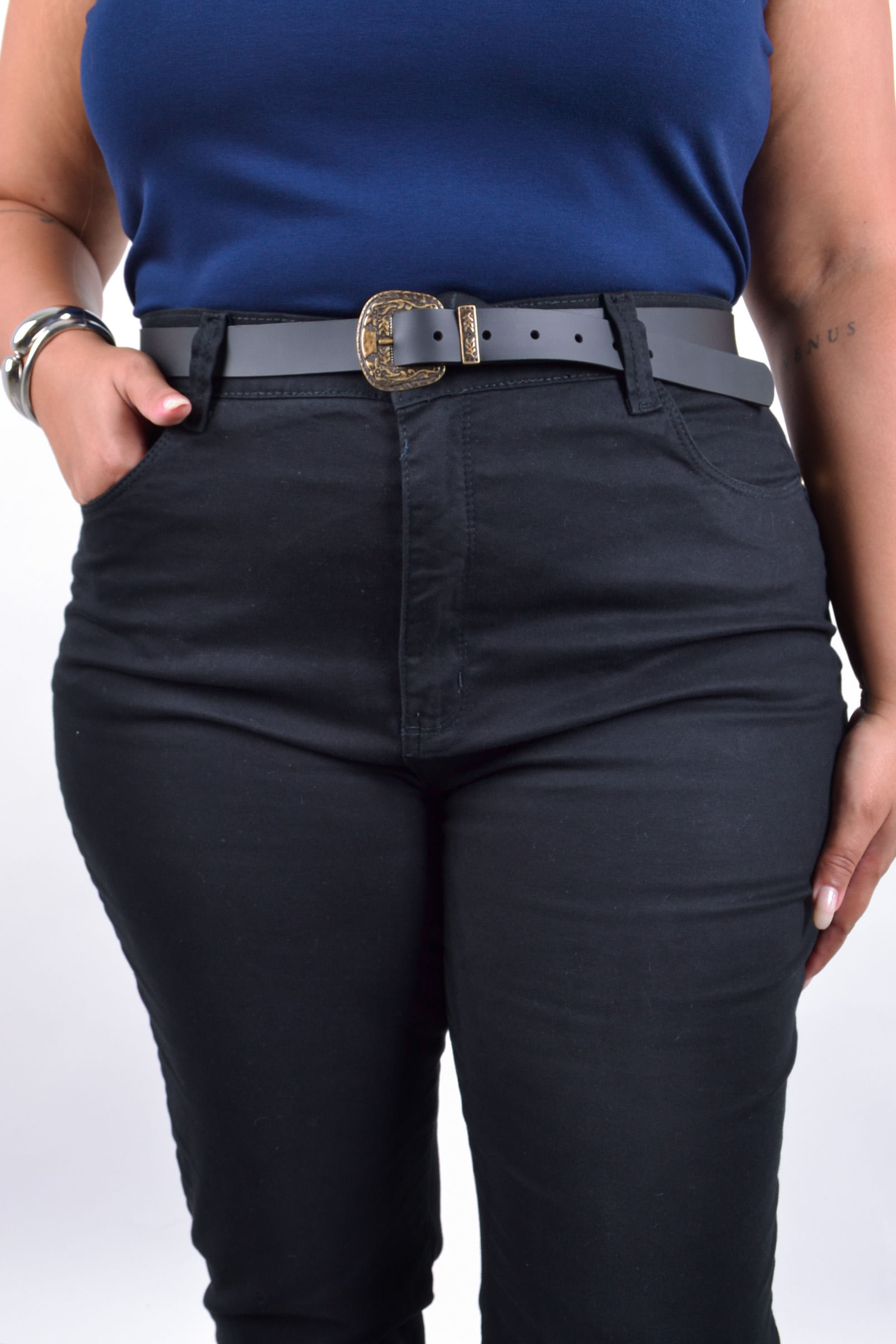 Cinto-feminino-couro-fivela-e-passante-trabalhados-ouro-velho_0026_4.jpg