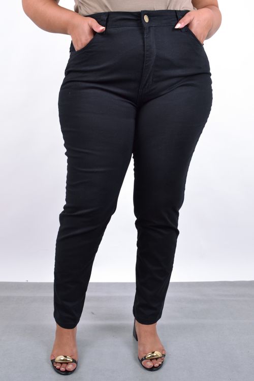 Calça skinny em sarja plus size preto