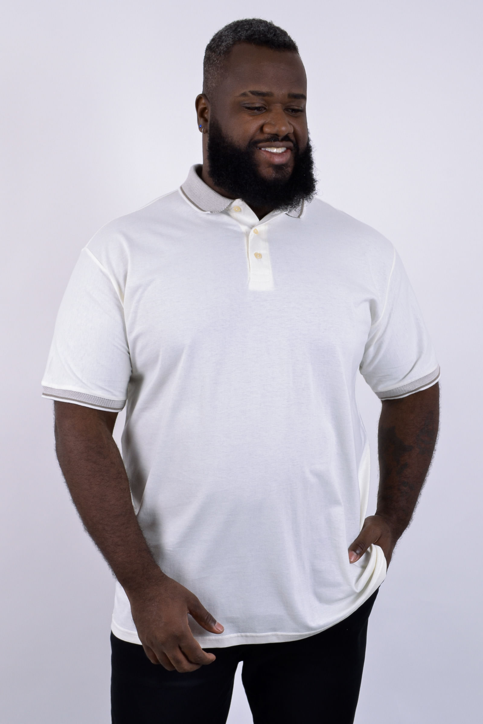 Polo-masculina-malha-gola-e-punhos-retilinea-trabalhada_9514_1.jpg