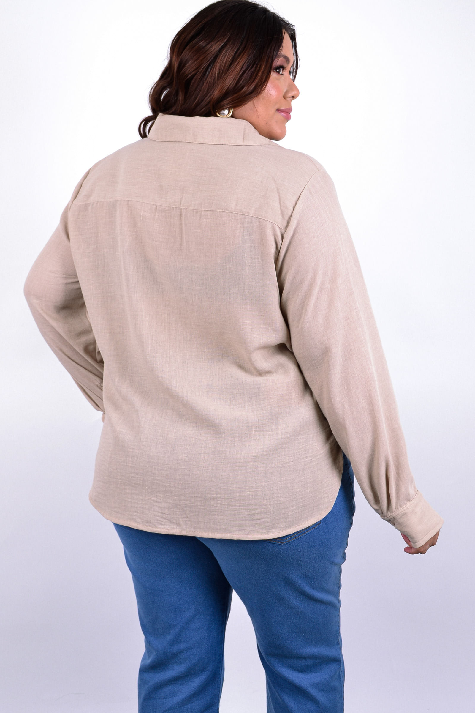 Camisa-manga-longa-feminina-oversized_0008_4