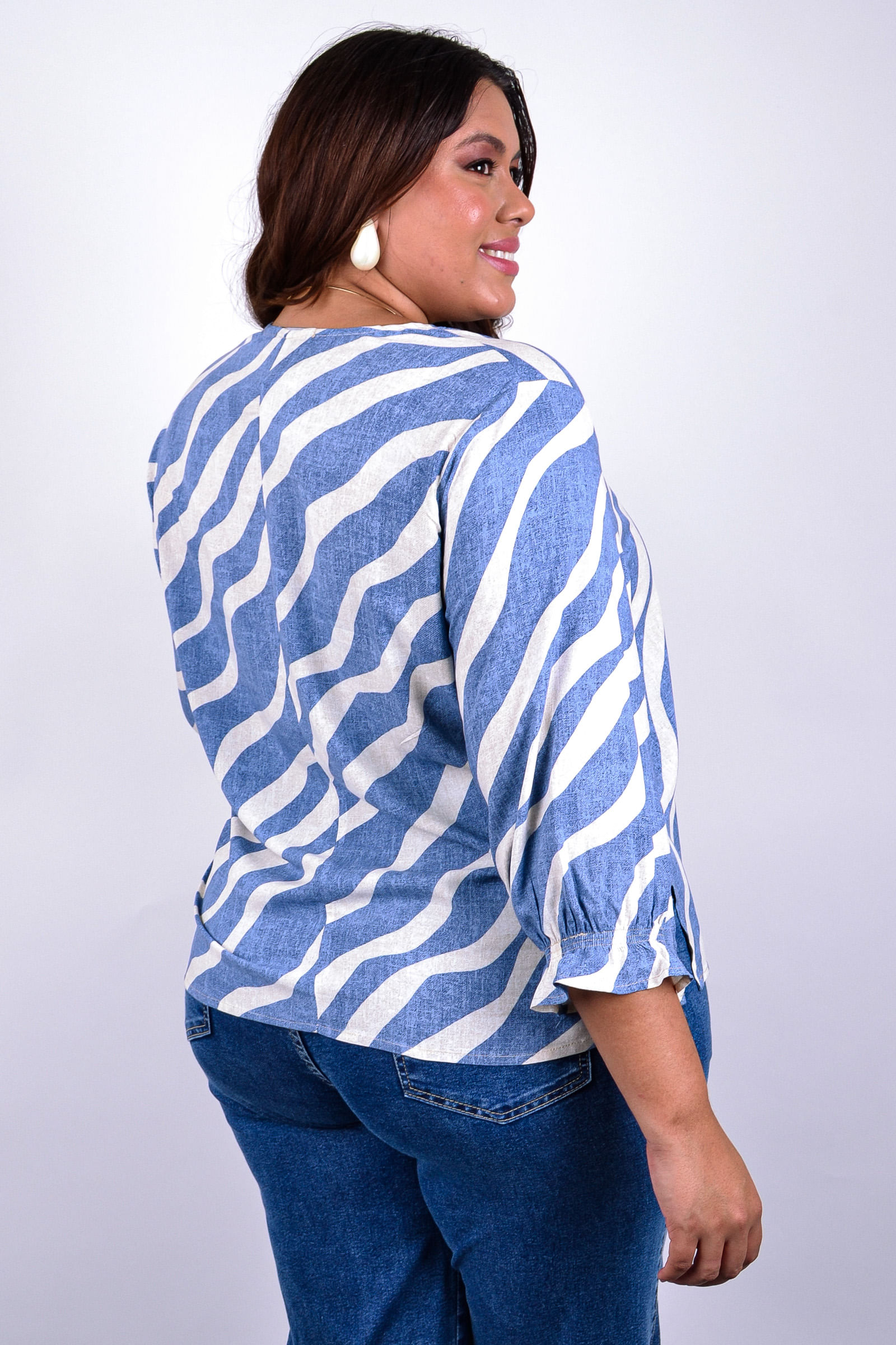 Blusa-viscose-estampada-com-manga_0003_4