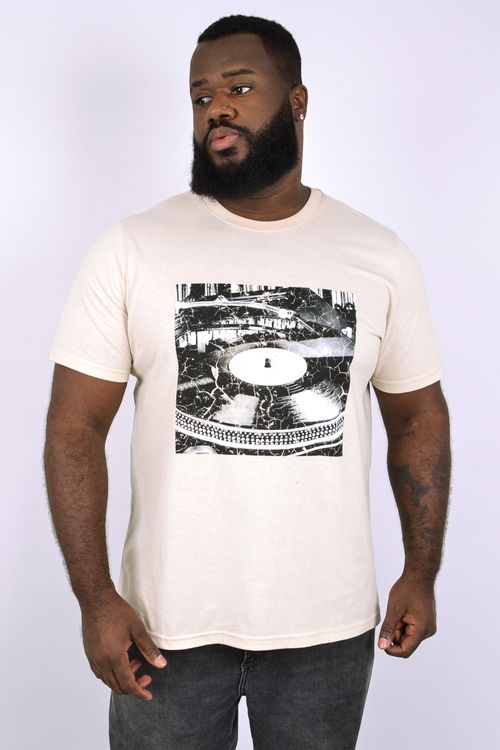 Camiseta masculina meia malha estampa disco frente  bege