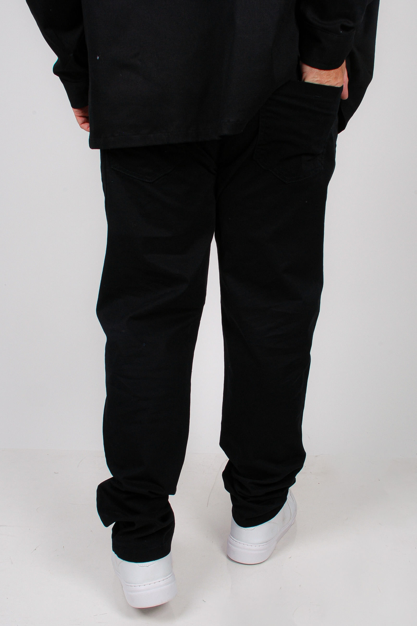 Calca-reta-masculna-em-sarja-plus-size_0026_4