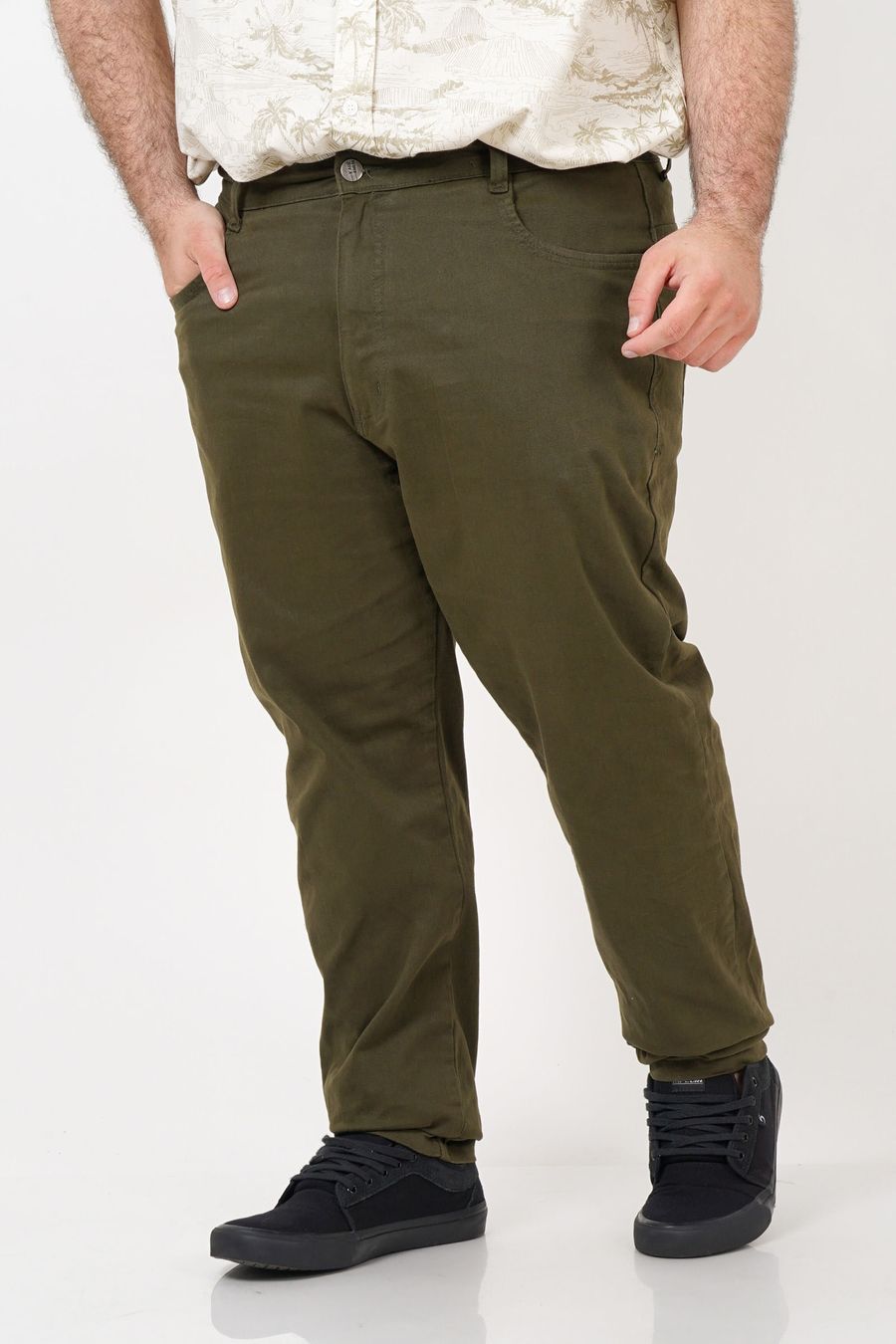 Calça skinny sarja plus size verde militar