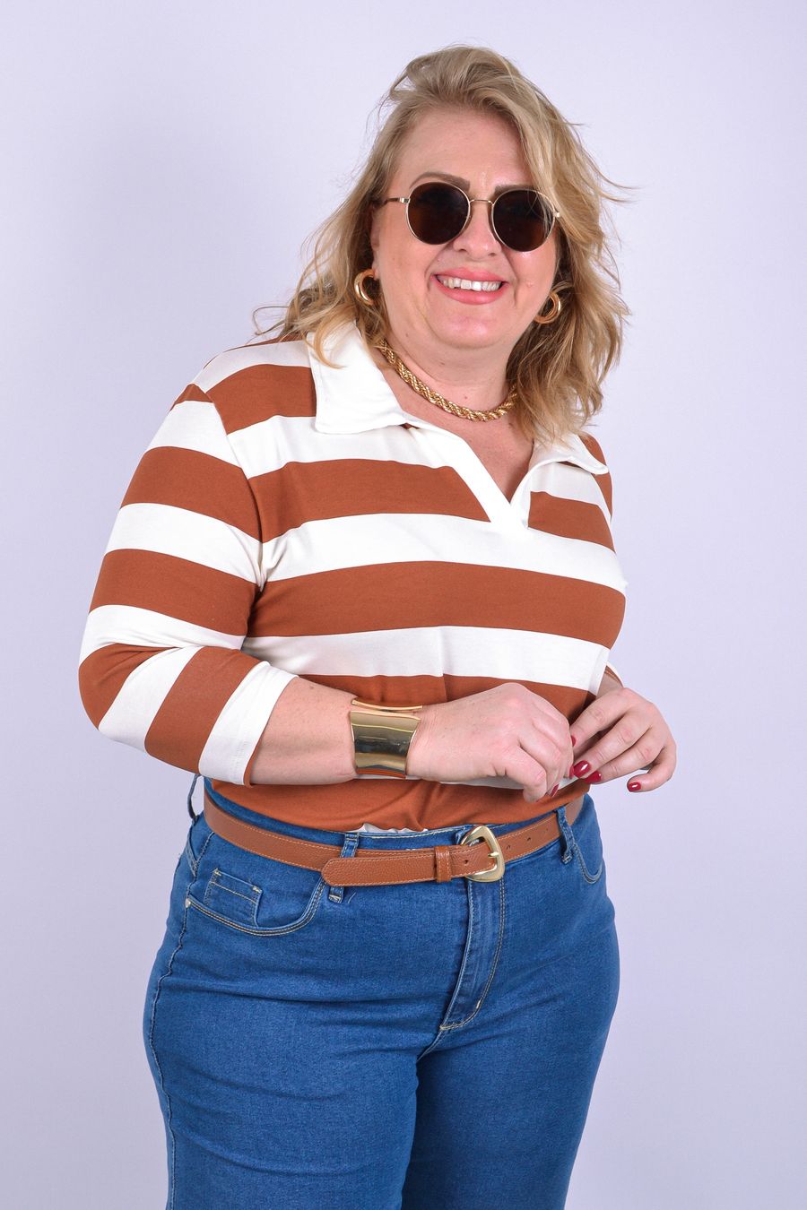 Polo com manga feminina listrada caramelo