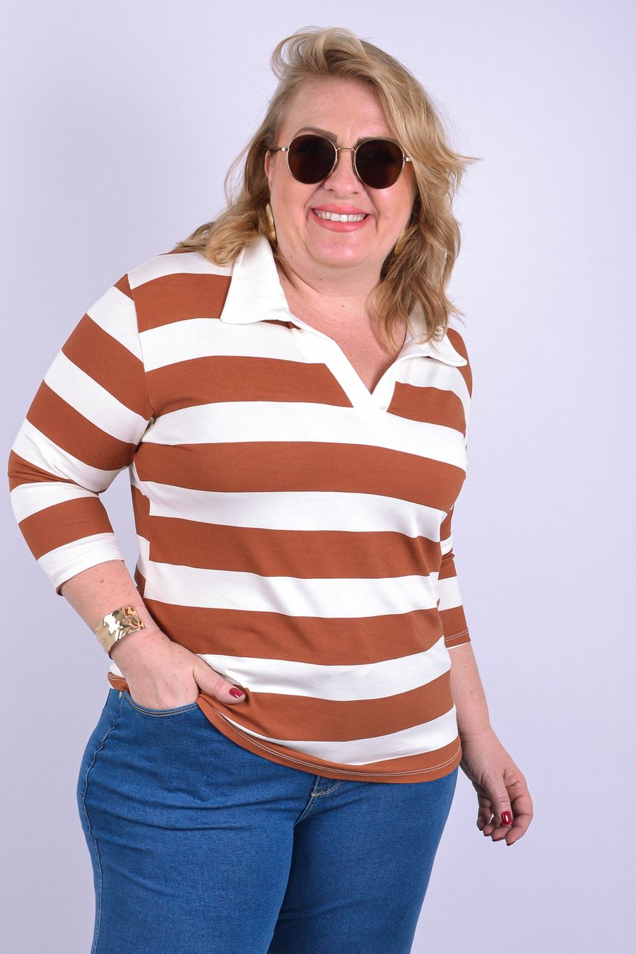 Polo com manga feminina listrada caramelo