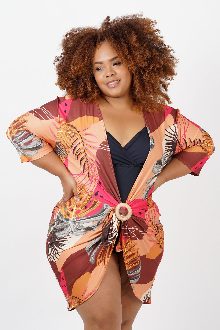 Saída de praia estampada com fivela plus size laranja
