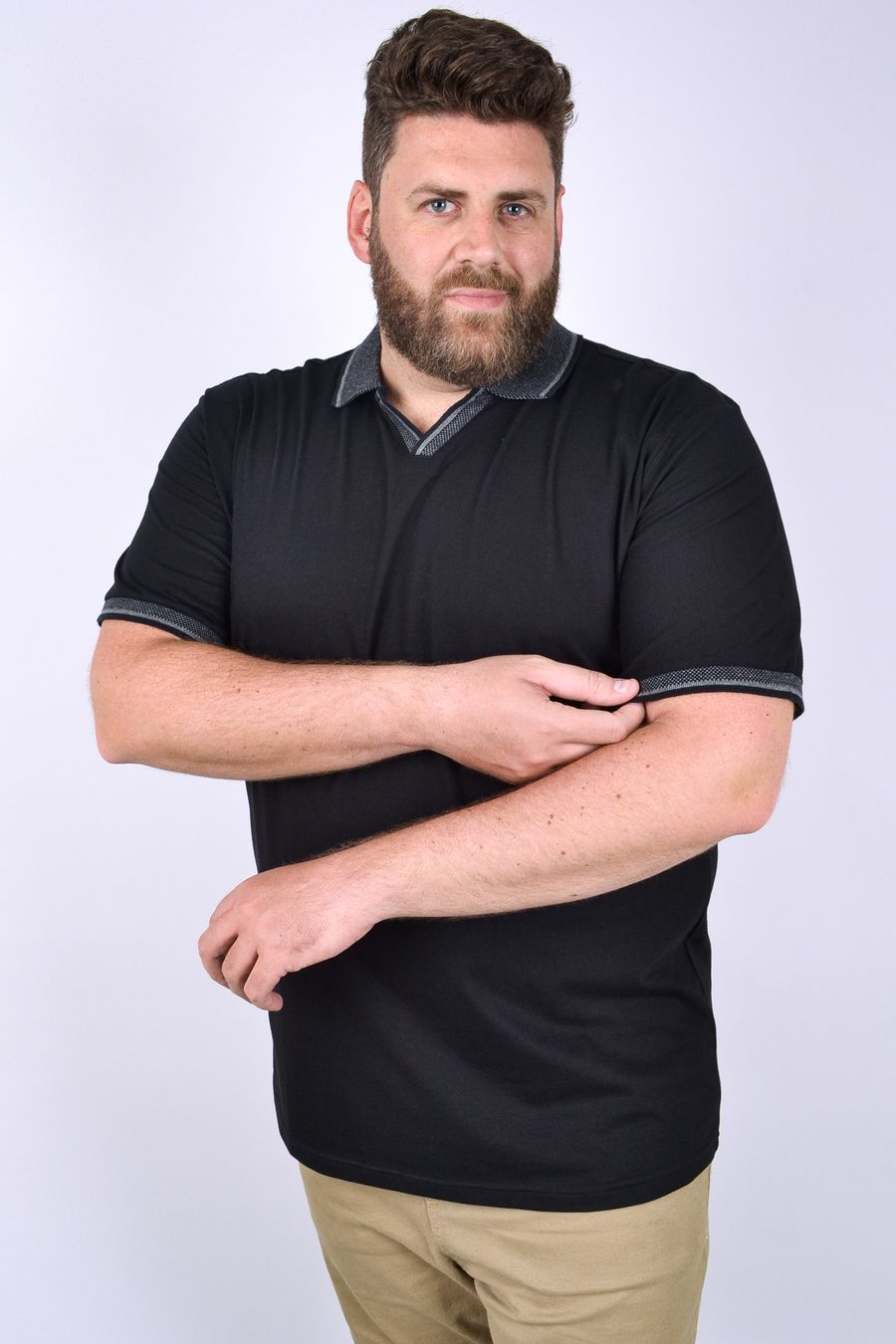 Polo masculina manga curta em meia malha preto