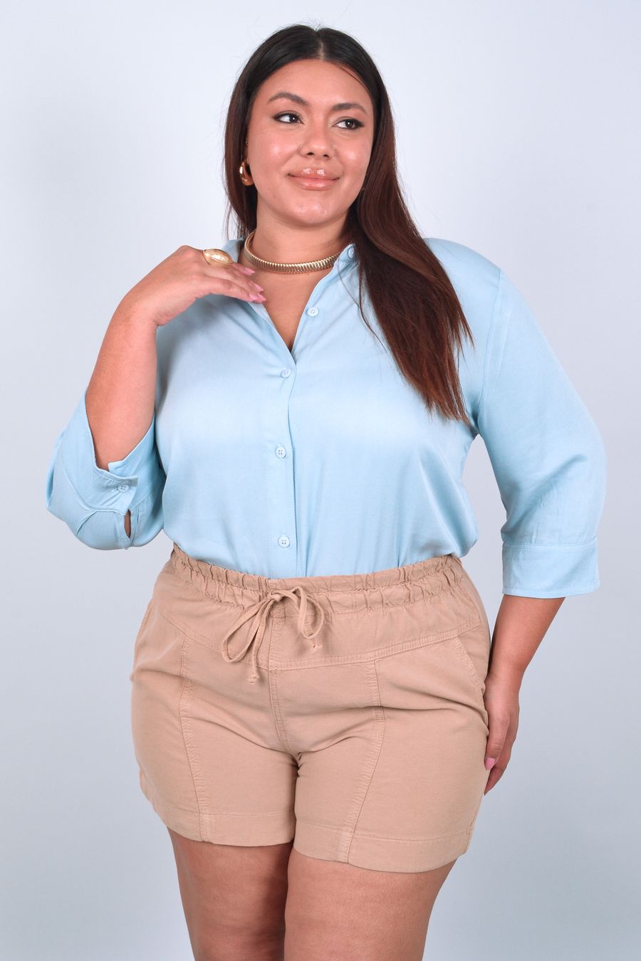 Camisa feminina com manga em viscose lisa azul