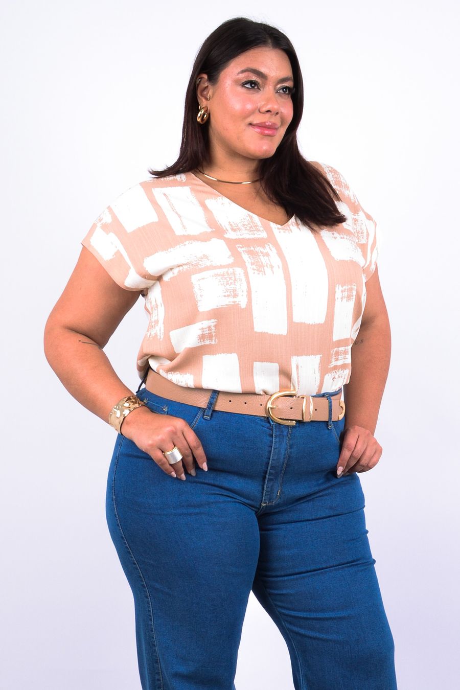 Blusa feminina em viscose estampada off white