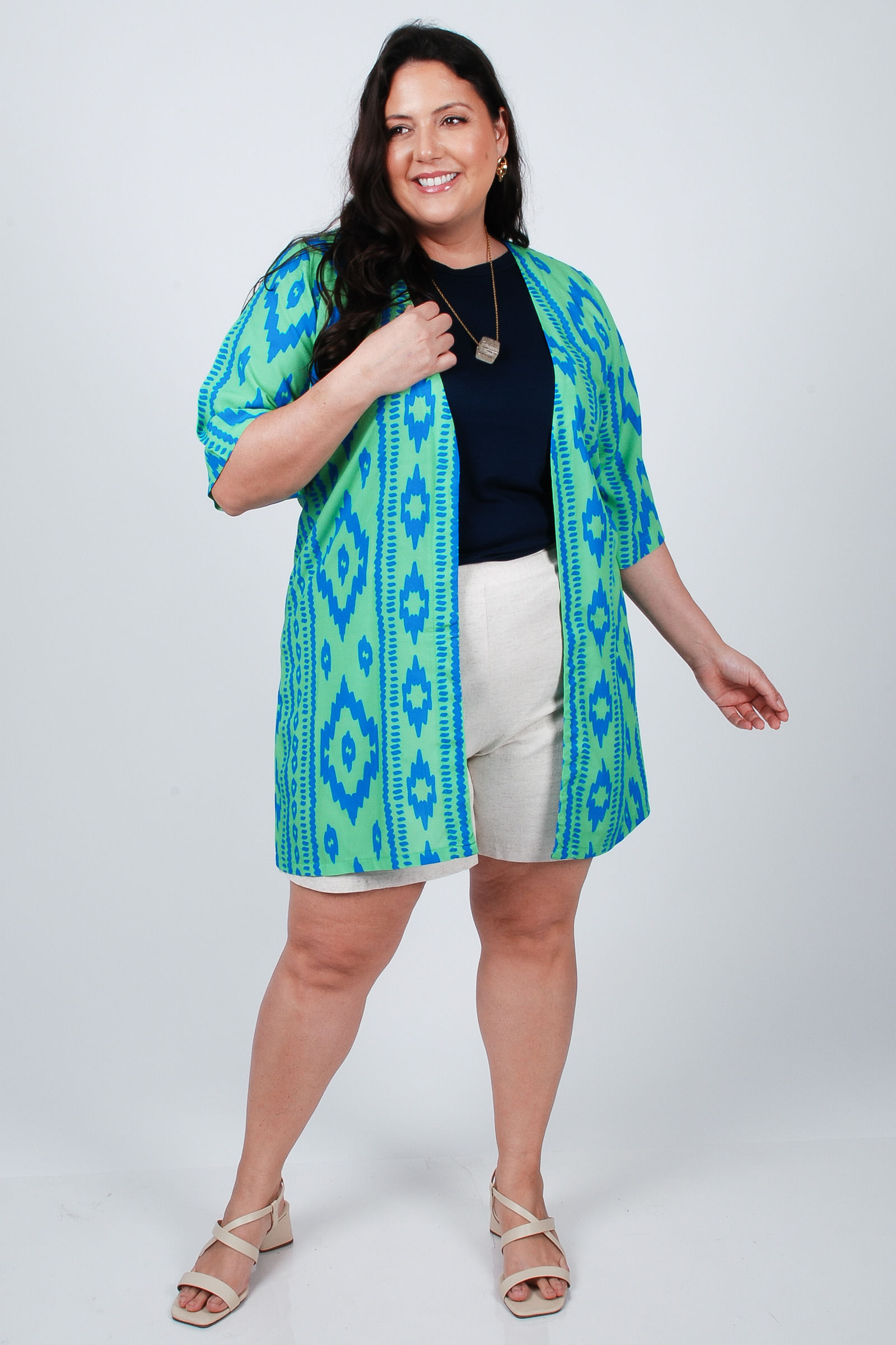 Kimono-de-viscose-estampada-plus-size