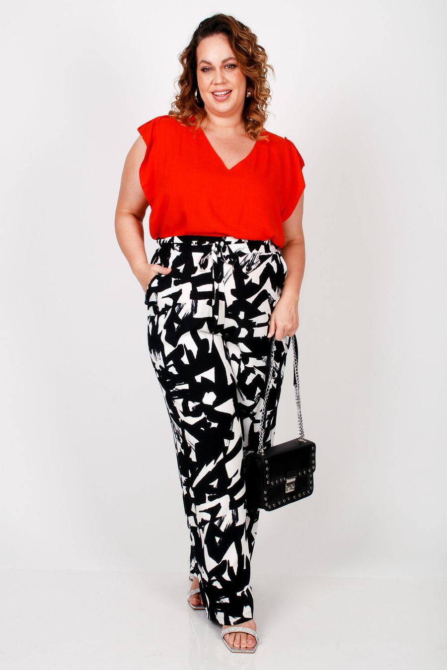Regata com martingale plus size vermelho