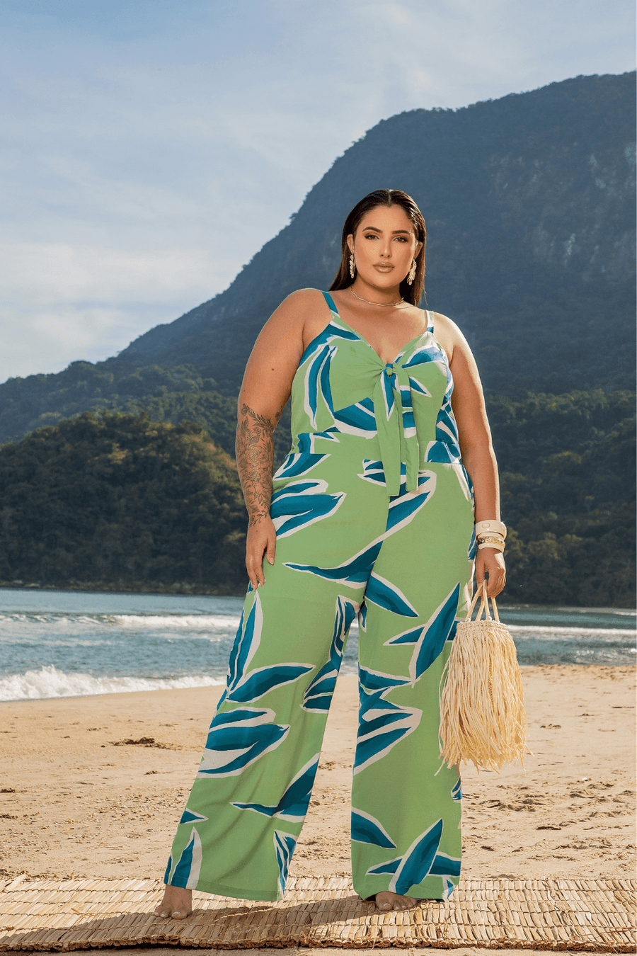 Macacão Longo Barbara Laço Frontal Plus Size VERDE